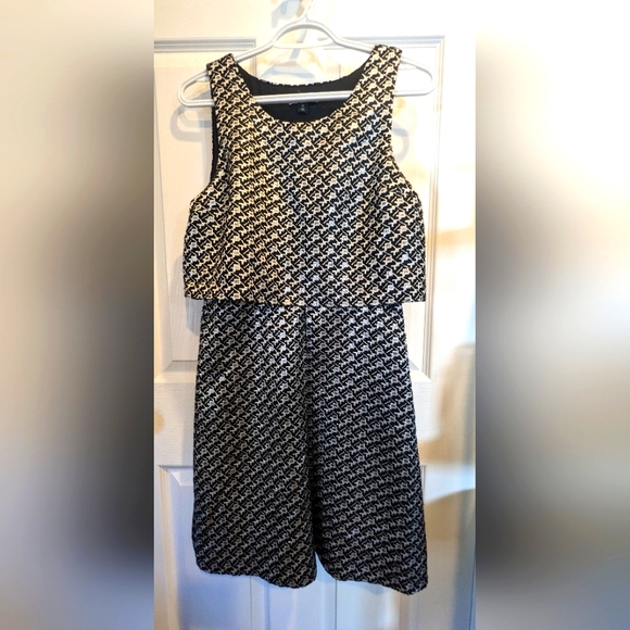 💙 CYNTHIA ROWLEY 💙 Beautiful Metallic Sheath Dress - Picture 1 of 4